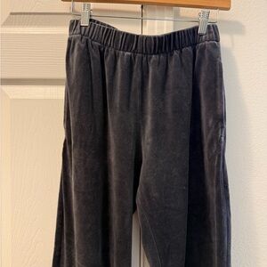 Brandy Melville Dark Gray Velour Wide Leg Sweatpants